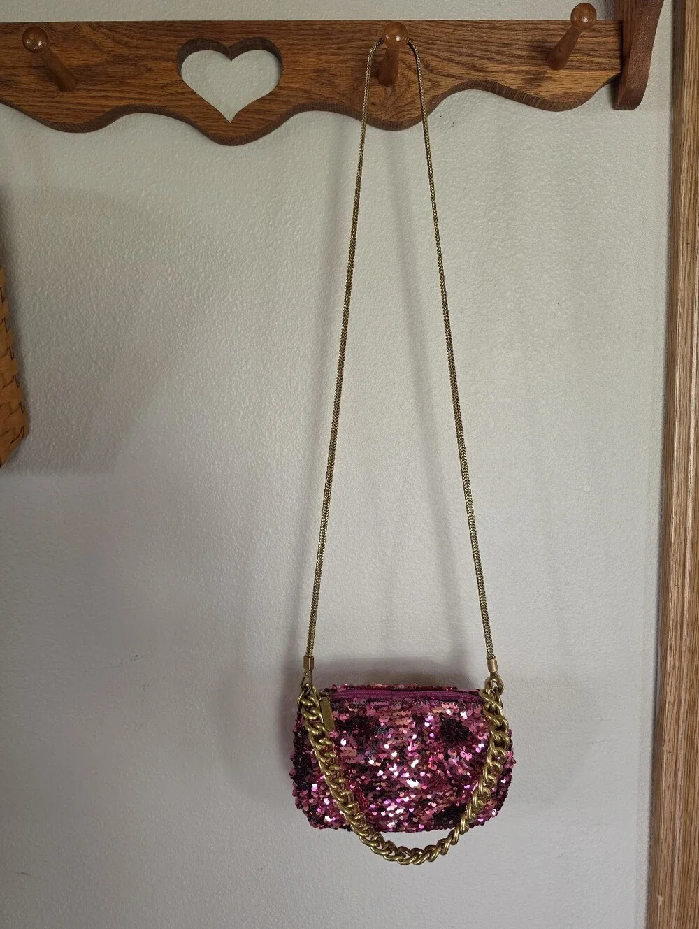 MONTANA WEST Sequin Hand Bag Link & Crossbody Straps Shiny Pink Night Out!